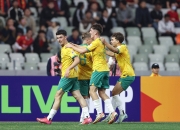 开云下载-澳大利亚足球队击败竞争对手