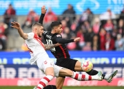 开云体育登录-关于法兰克福队全力以赴，齐心协力赢得比赛胜利的信息