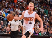 开云体育APP下载-球员们在世界各地展现篮球技艺