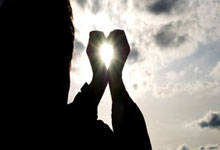 开云体育官方网站-SHR轻取G2，Bwipo三分雨点燃全场——英雄联盟赛场的最新奇迹时刻