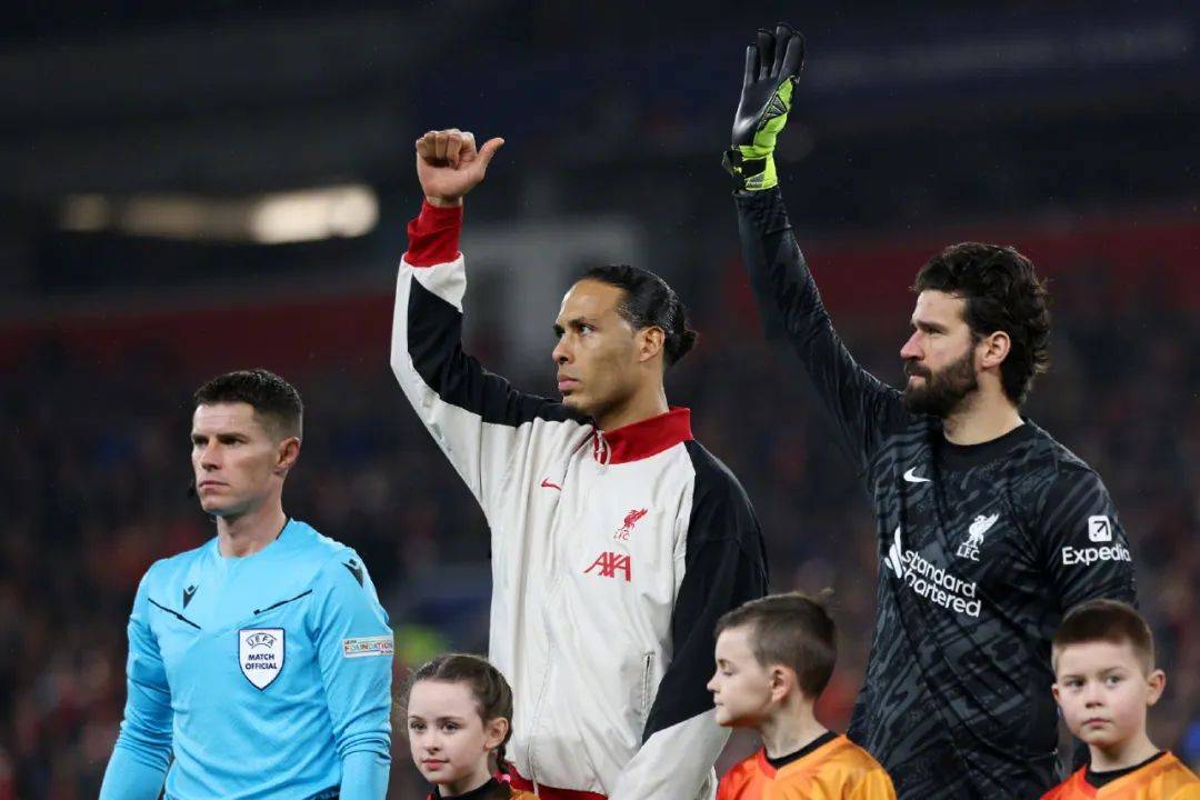 利物浦主场逼平,范迪克霸气抗捕的简单介绍 利物浦主场逼平,范迪克霸气抗捕的简单介绍