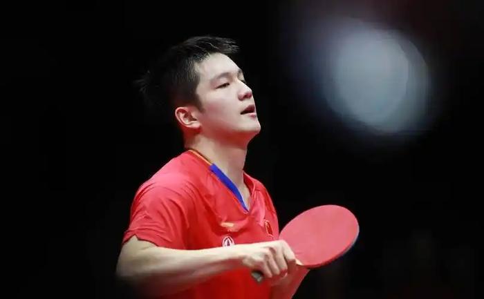 包含冠军豪强铁血对决引爆全国球迷热血所向的词条