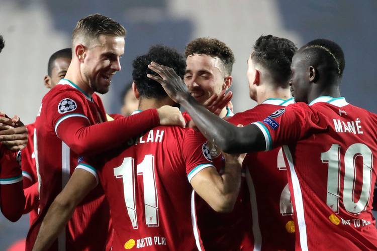 关于实力对决引发球迷热议,悬念待解的信息 关于实力对决引发球迷热议,悬念待解的信息