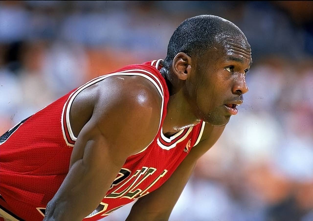 皇家马德里攻守兼备，大胜对手