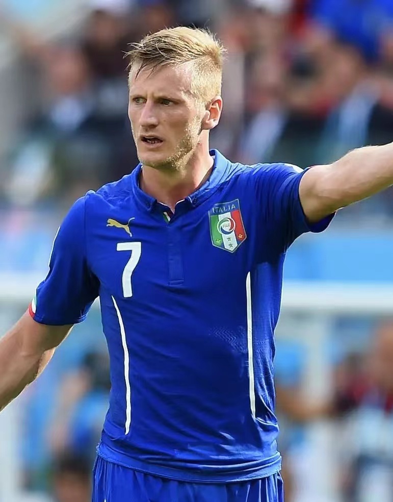 贝内文托签约新后卫,加强防线实力的简单介绍 贝内文托签约新后卫,加强防线实力的简单介绍