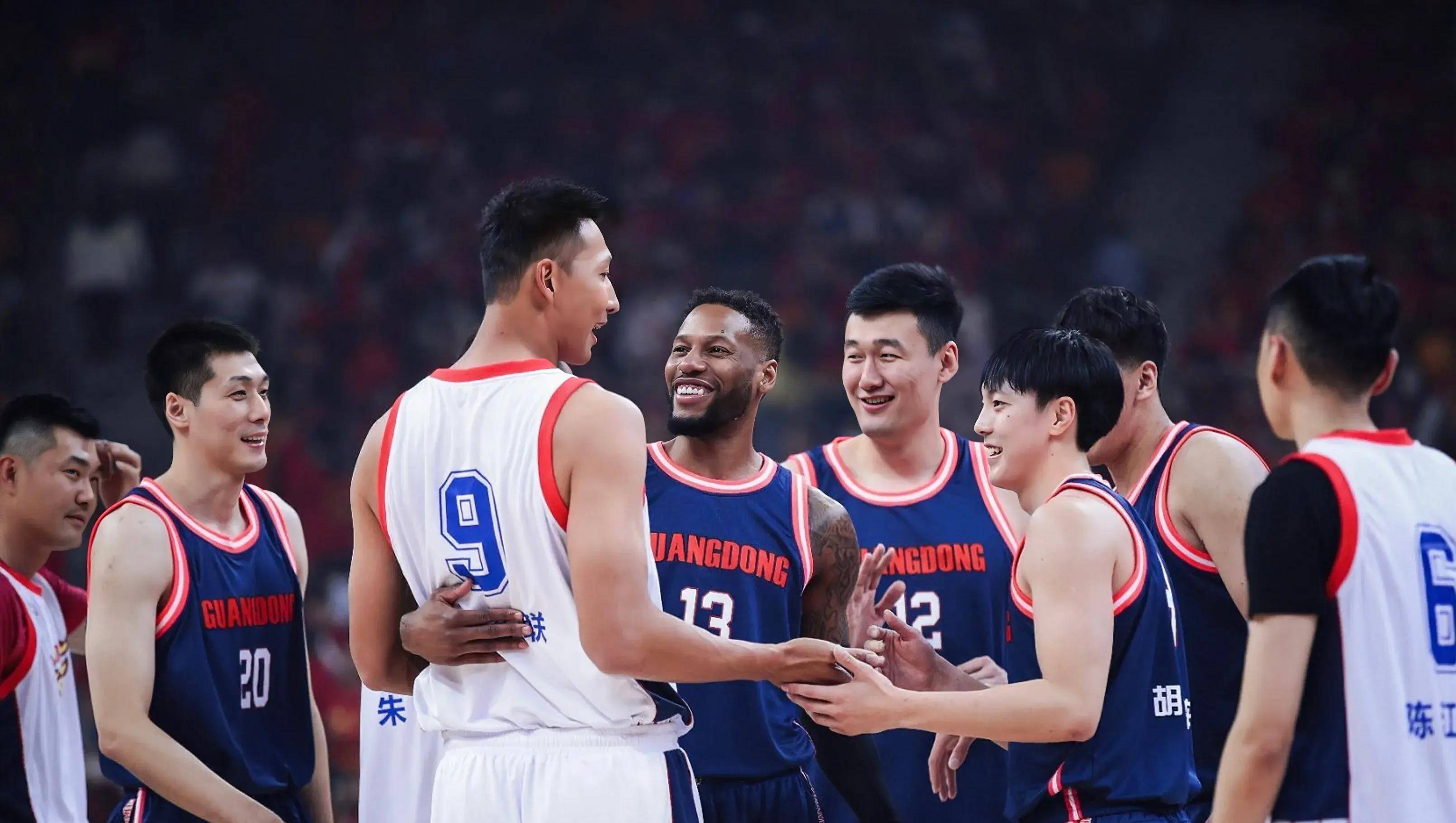 广东宏远豪取连胜，表现令人瞩目