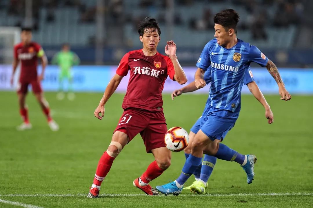 江苏苏宁战平河北华夏幸福，积分暂列第三的简单介绍