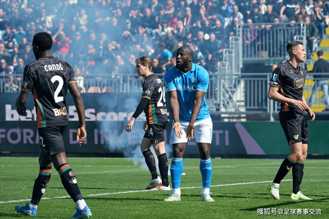 包含球队胜负，法国足球联赛的风云变幻的词条