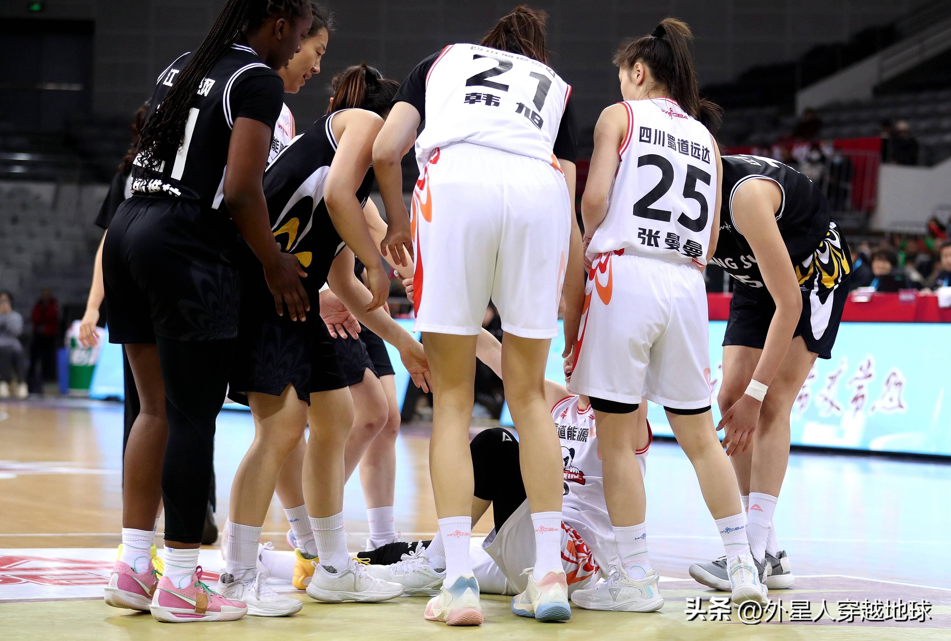 江苏女篮在比赛中取得胜利,展现实力的简单介绍 江苏女篮在比赛中取得胜利,展现实力的简单介绍