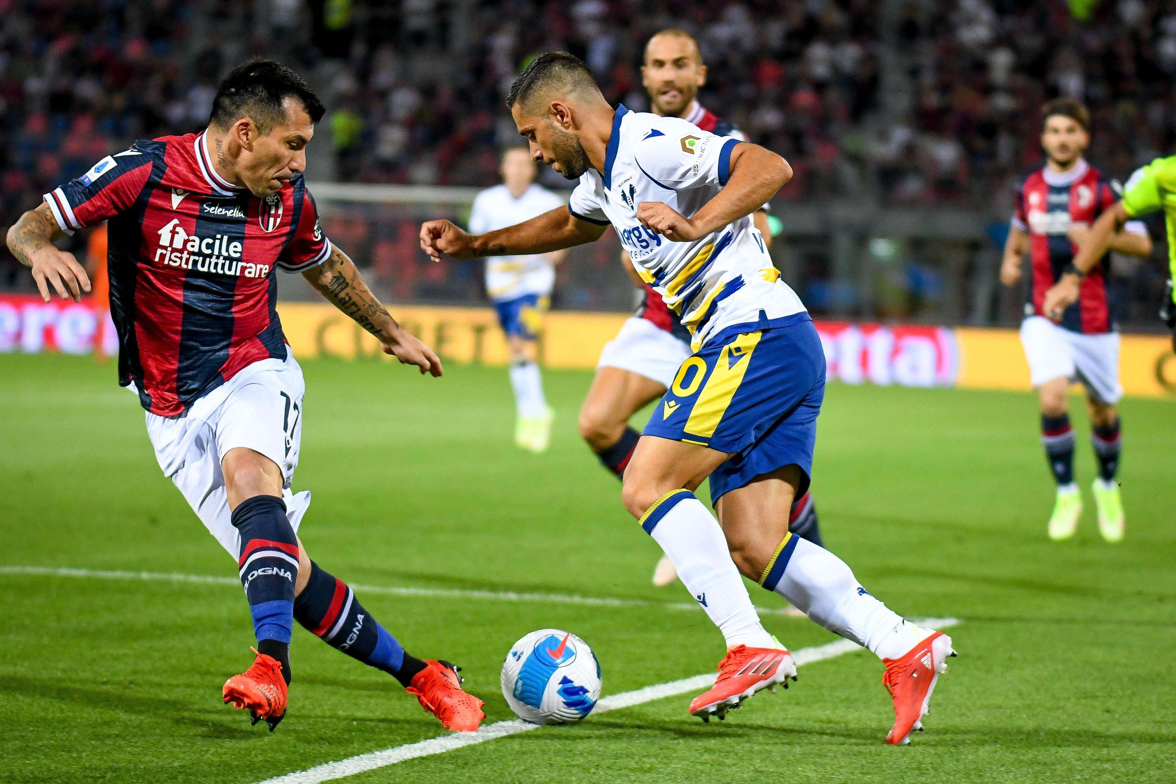 包含热那亚前锋攻破对手防线,助球队拿下三分的词条 包含热那亚前锋攻破对手防线,助球队拿下三分的词条