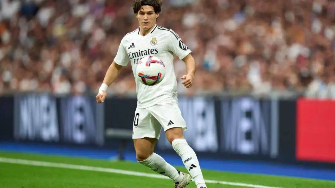 赫塔菲后卫连续助攻，成为球队新焦点