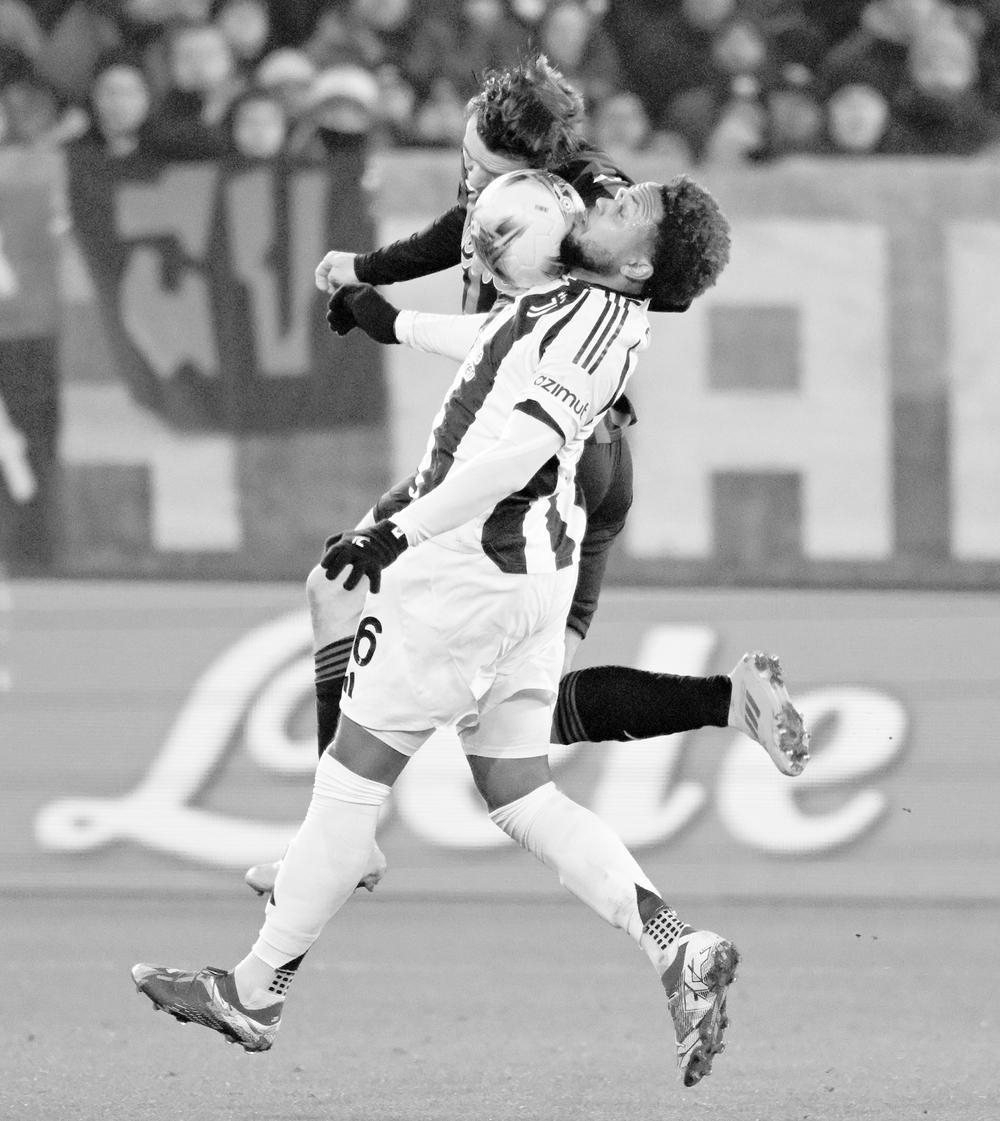 关于尤文图斯战平利物浦,出局风险增大的信息 关于尤文图斯战平利物浦,出局风险增大的信息