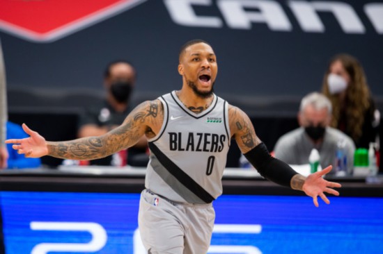 开拓者逆袭成功，球队逐渐走出低谷