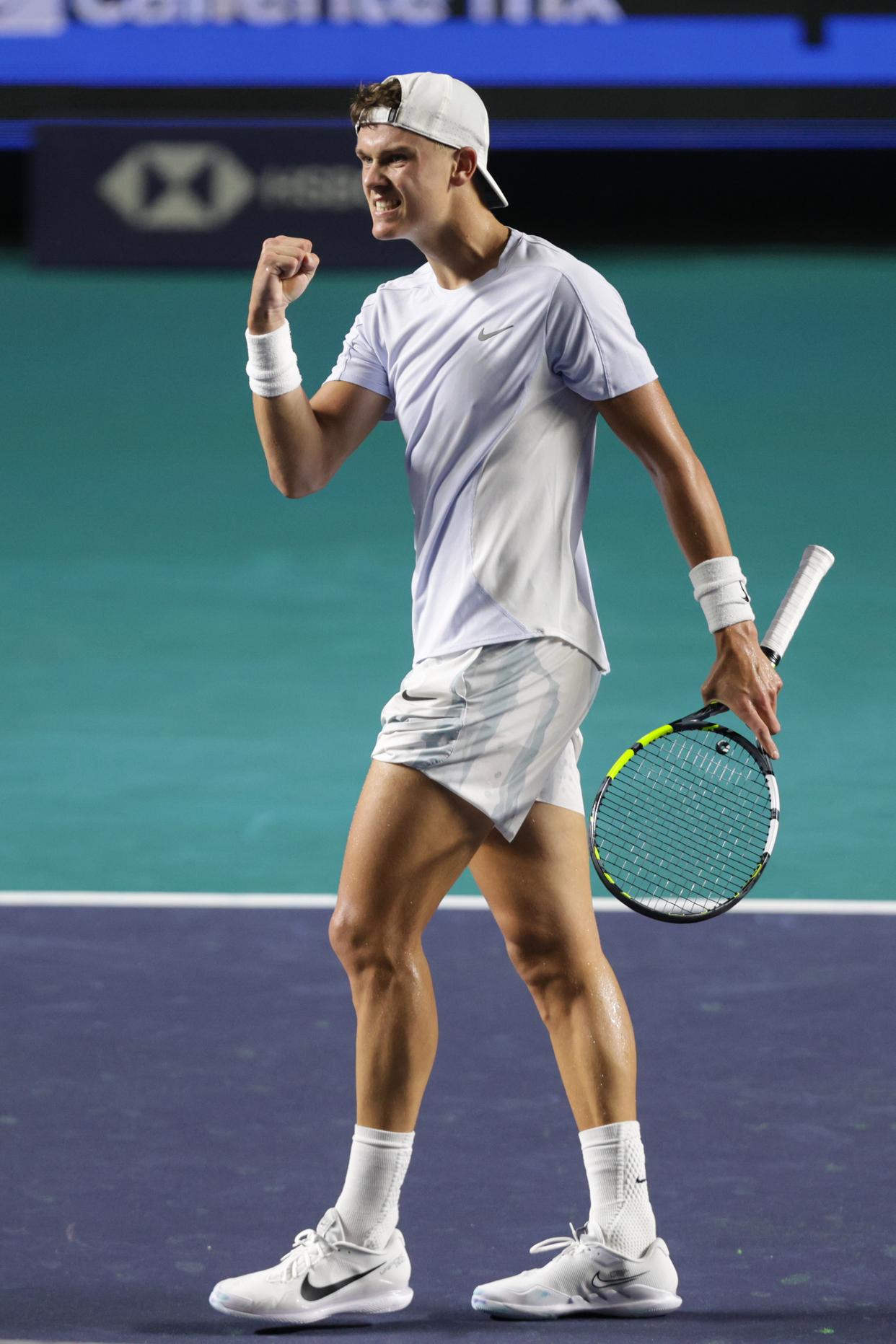 墨西哥体操选手飒爽出击,东京奥运风采出众的简单介绍 墨西哥体操选手飒爽出击,东京奥运风采出众的简单介绍