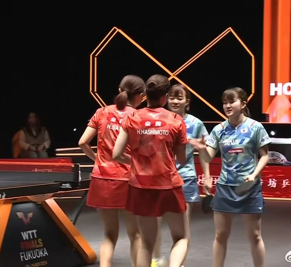 网球女双半决赛：日本选手逆转晋级