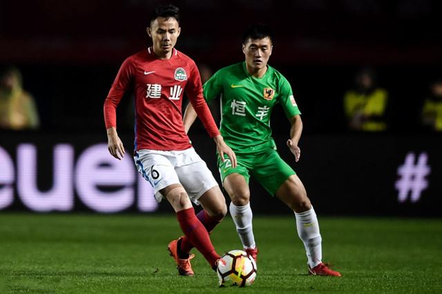 包含上港客场力克恒大,积分劲旅连胜的词条 包含上港客场力克恒大,积分劲旅连胜的词条