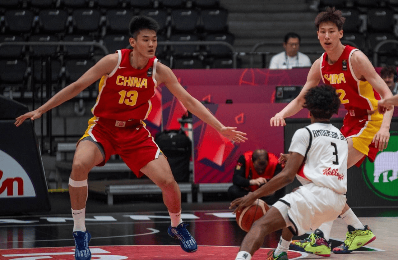 吉林男篮在客场比赛中获胜