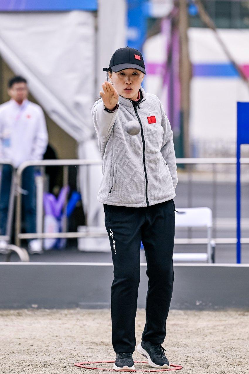 匈牙利在场上表现神勇勇夺胜利的简单介绍