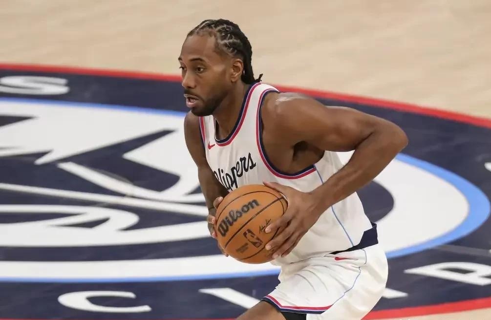 关于快船队新秀迎来机会，备战下场比赛备受期待的信息