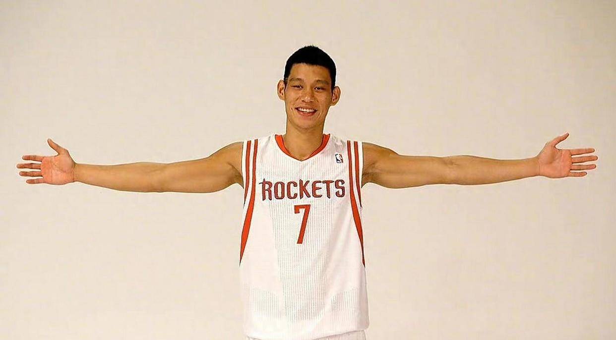 林书豪发挥稳定，球队战绩逐渐上升的简单介绍