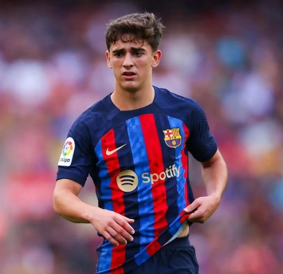 新援出众，巴萨中场再添得分手的简单介绍