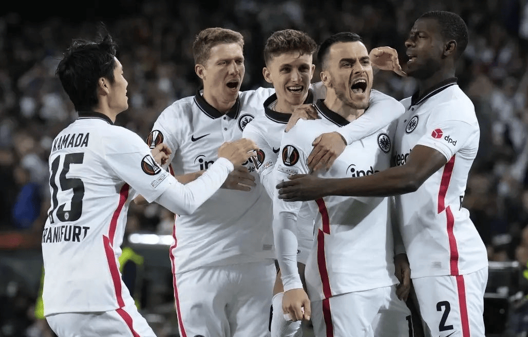 法兰克福不敌对手,遭遇联赛失利的简单介绍 法兰克福不敌对手,遭遇联赛失利的简单介绍