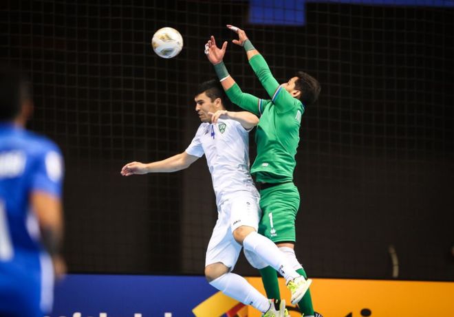 西亚球队表现亮眼，轻松晋级阶段赛