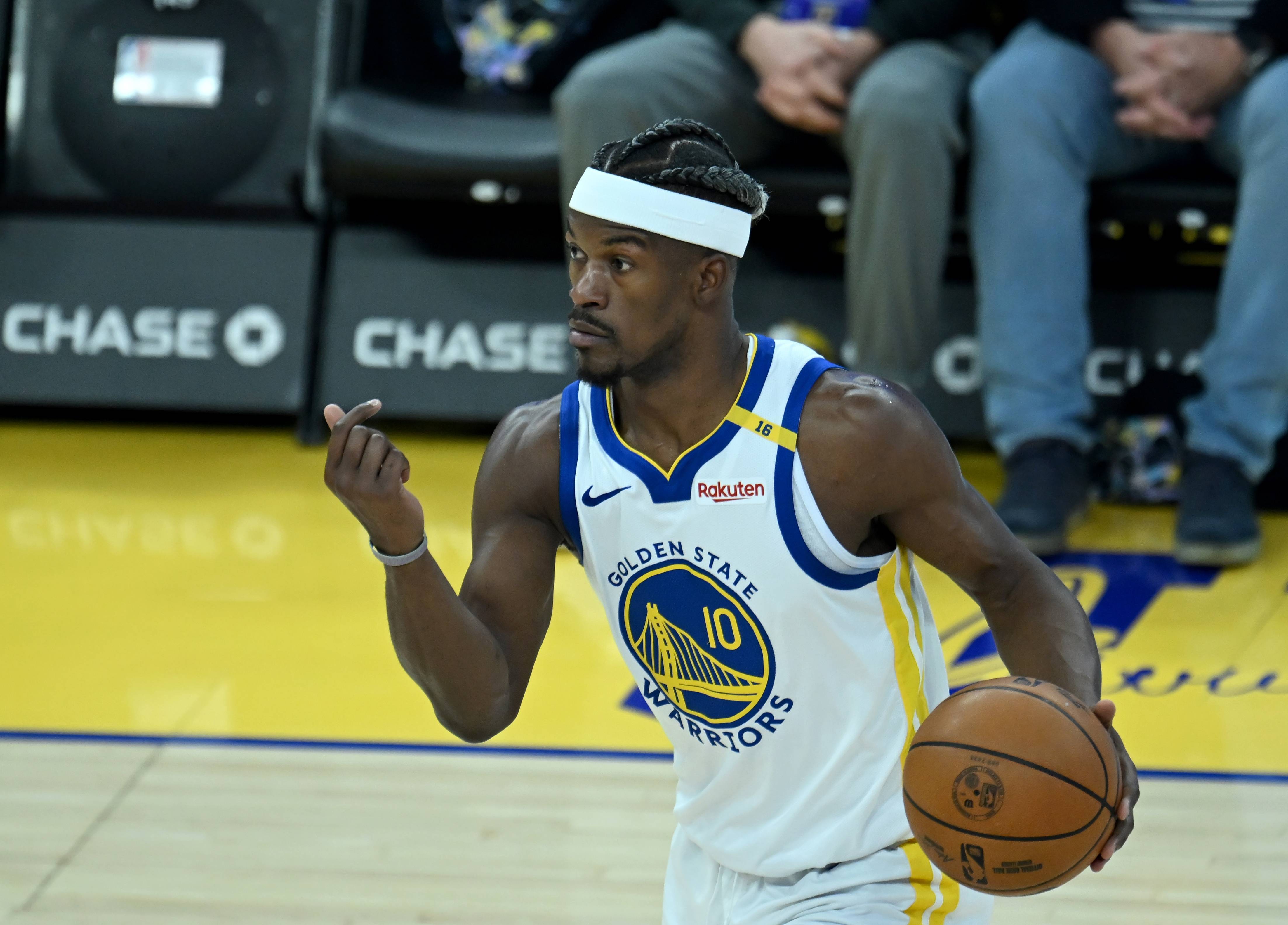 勇士大胜开拓者,库里独揽全队得分! 勇士大胜开拓者,库里独揽全队得分!