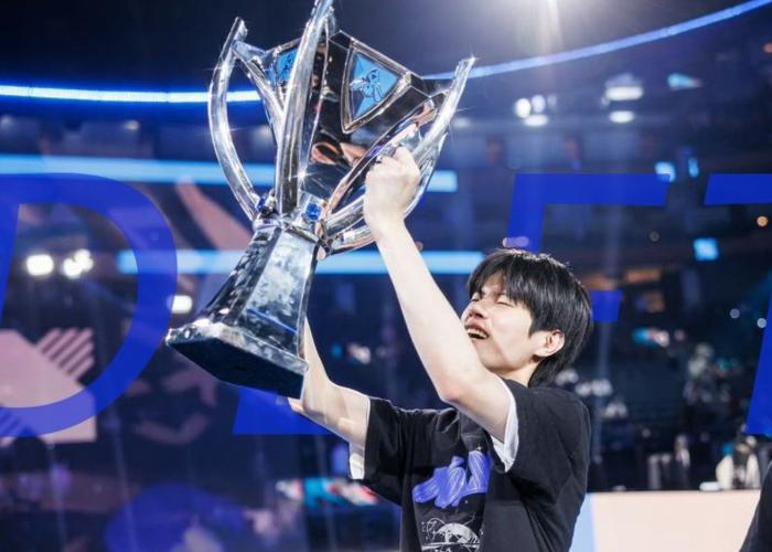 TL横扫HLE，Deft拿下关键大龙2025世界赛2:1（东京）